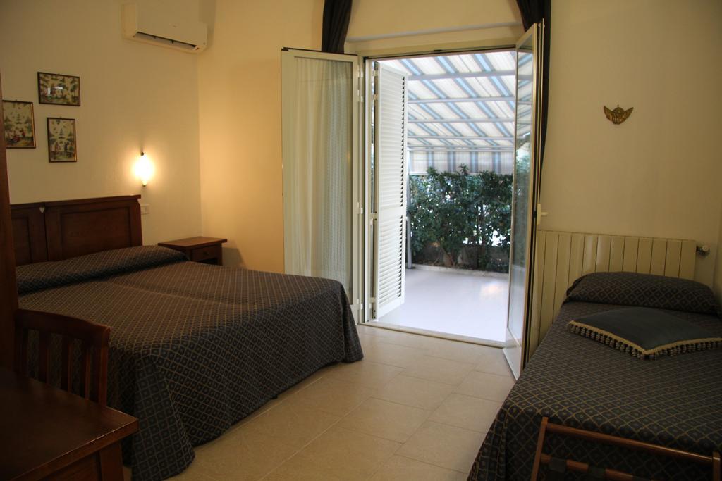 Residence I Due Pini Marina di Grosseto Extérieur photo