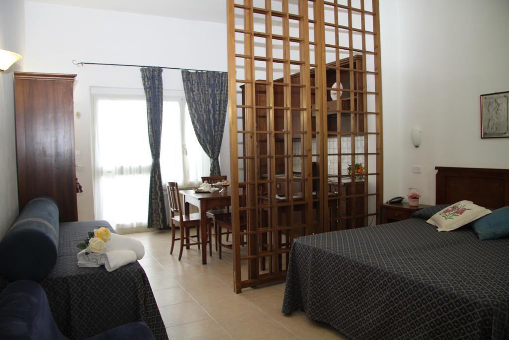 Residence I Due Pini Marina di Grosseto Extérieur photo