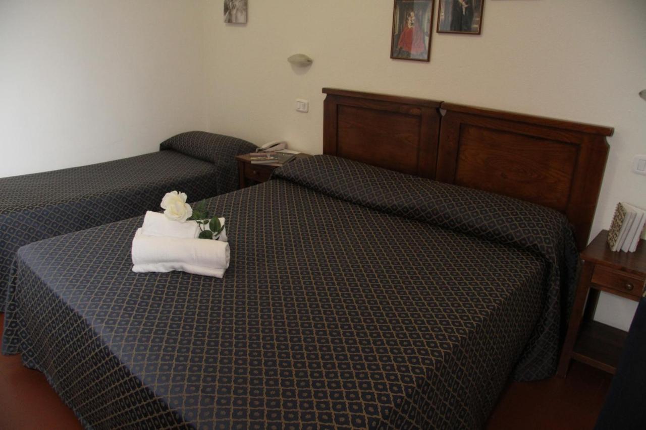 Residence I Due Pini Marina di Grosseto Extérieur photo